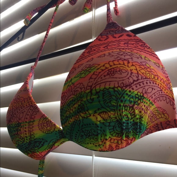 Swimsuit! - Picture 2 of 3